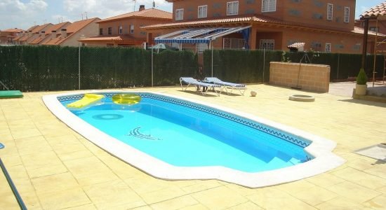 piscina-poliester-gondola-coinpool-uranor piscina-poliester-gondola-coinpool-uranor