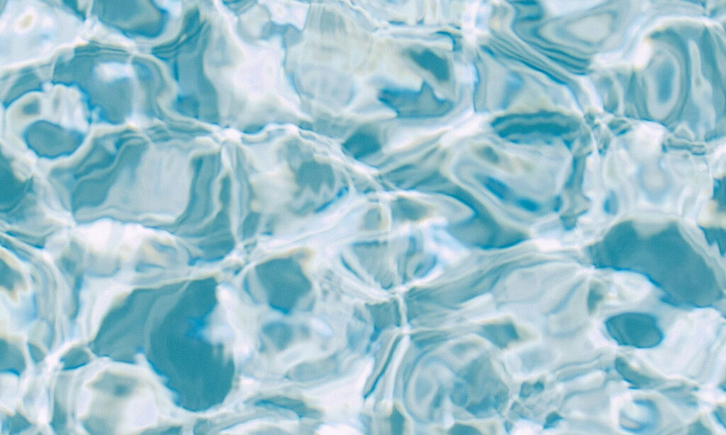 cambiar el agua de la piscina