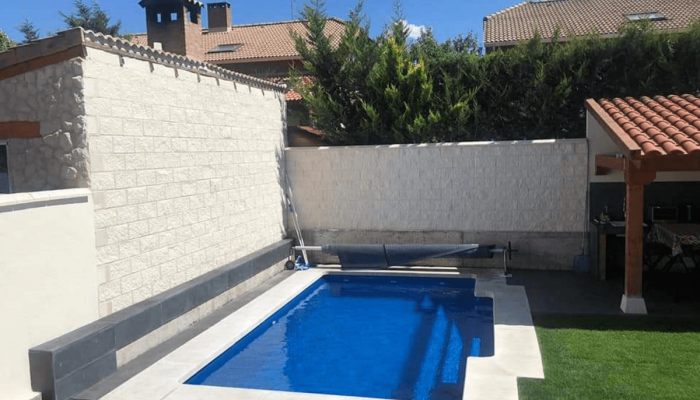 piscina-gala-poliester-uranor-coinpol