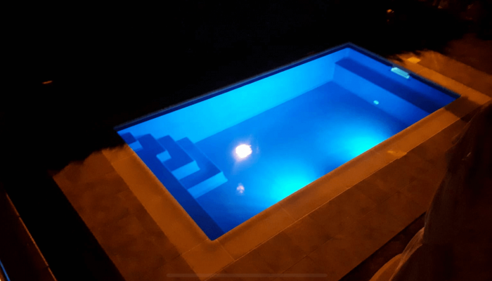 piscina-peninsula-poliester-coinpol-uranor